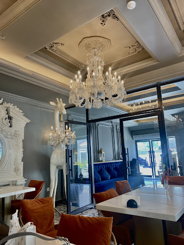 Comentarii opinii despre مطعم ديورا