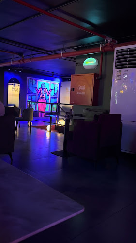 الملقا مطعم . كافيه . لاونج