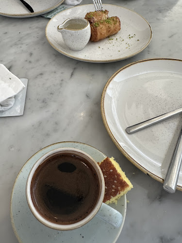 برج الحمام بيسترو - الضيافة