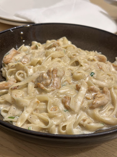 Opinii despre بيتزاء كومباني în الرياض - الضيافة