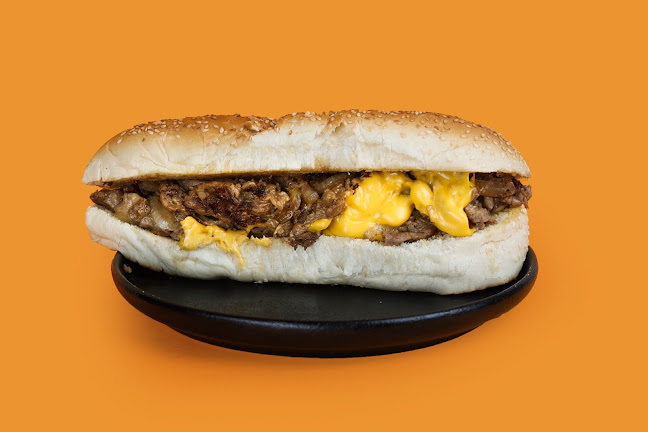 MBM'S Burger & More - الضيافة