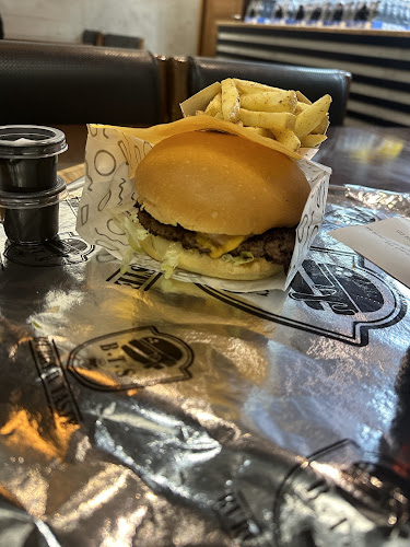 برجر تيست - أبها