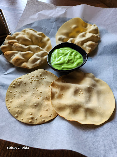 Opinii despre مطعم كينارا الهندي în مكة - الضيافة