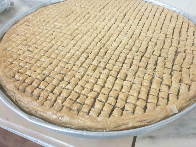 حلويات ومعجنات اكليل الجبل - الضيافة