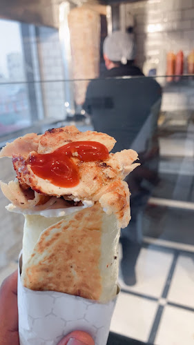 فلافل شاورما معجنات عكار - الدمام