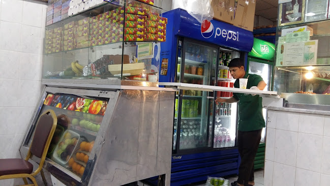 بوفيه النهار لتقديم الوجبات