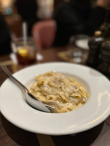 طريق الأمير محمد بن عبدالعزيز، السليمانية، الرياض 12243