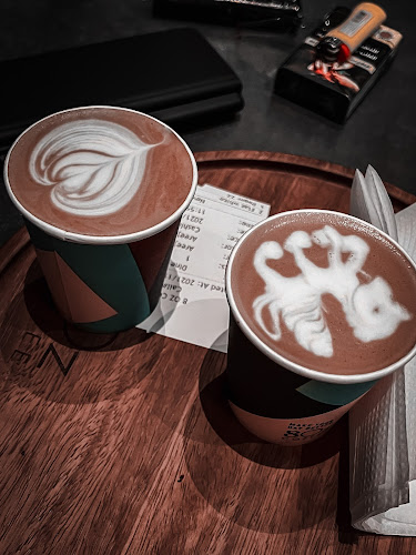 Opinii despre ايت اوز كوفي | 8oz Coffee în المدينة المنورة - الضيافة