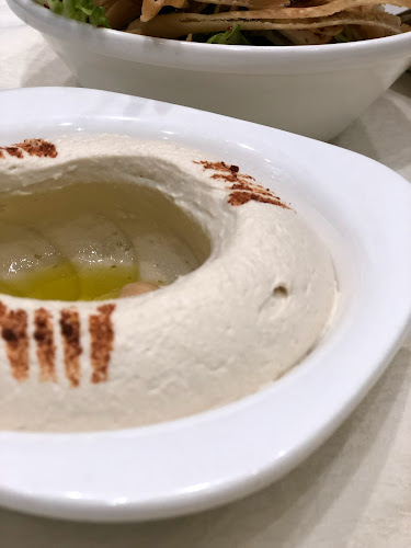 3720 طريق الأمير سلطان بن عبدالعزيز، السليمانية، الرياض 12223 7758،