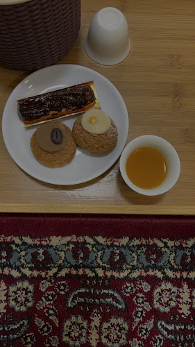 شارع الأمير سعود الفيصل،، الروضة، جدة 23433