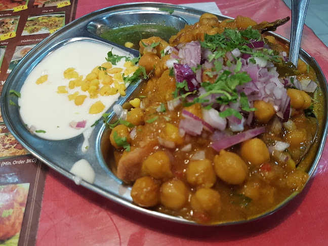 H655+G8X، الأدباء، حي العزيزية، جدة 23342