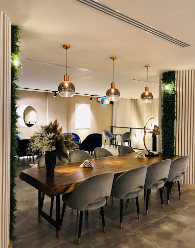 LUGAR CAFE لوقار كوفي