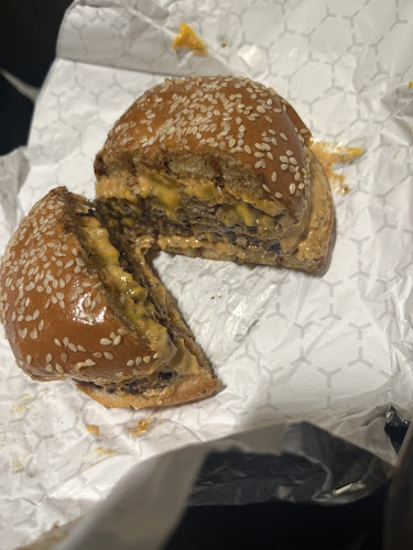 Burger Hub | برجر هب - الضيافة