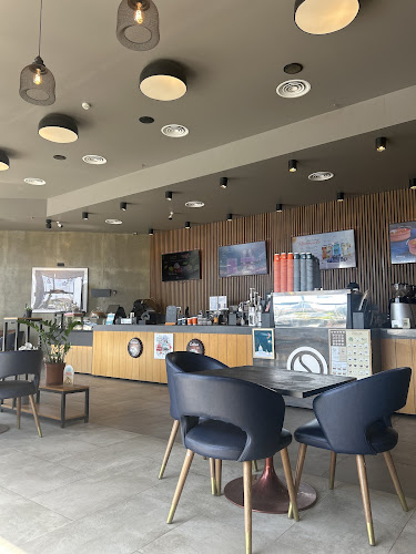 6455 طريق الملك عبدالعزيز، الشرفية، أبها 62542 2973،