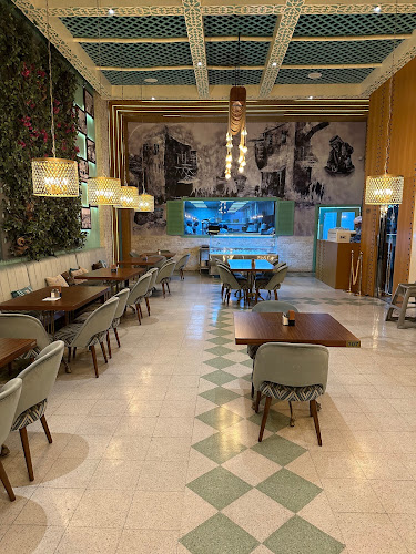 دار مبارك للماكولات البحرية والخليجية