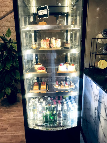 Opinii despre 30 Days Cafe în الدمام - الضيافة