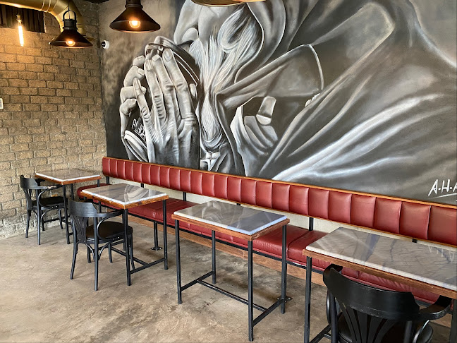 بلاك بوشن - الضيافة