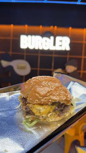 Opinii despre BURGLER RESTAURANT în جدة - الضيافة