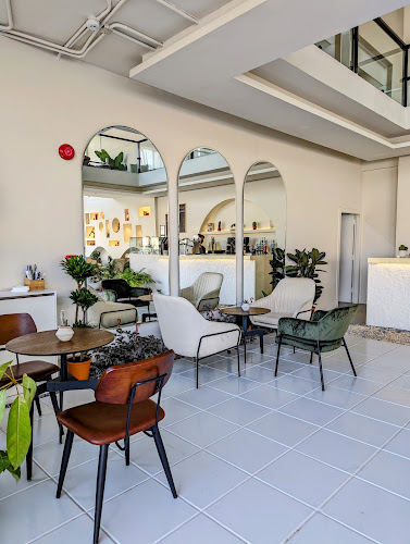 مقهى - مجتمع فناء