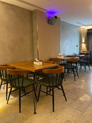 امريكانو برغر عالفحم منذ عام ١٩٧٩ - الضيافة