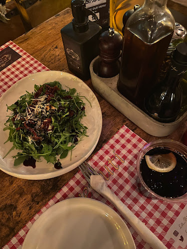 لاروستيكا بيتزارايا - الرياض