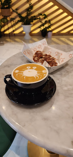 Opinii despre Minus6 ماينس 6 în القطيف‎ - الضيافة