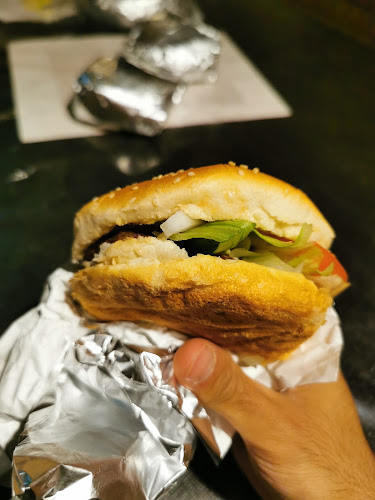 مطعم وادي السلام - القطيف‎