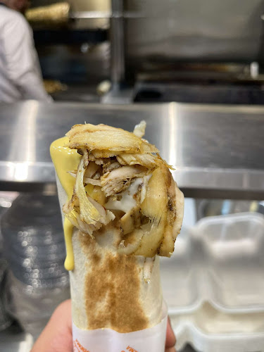 Opinii despre مطعم صنوبر دمشق în جدة - الضيافة