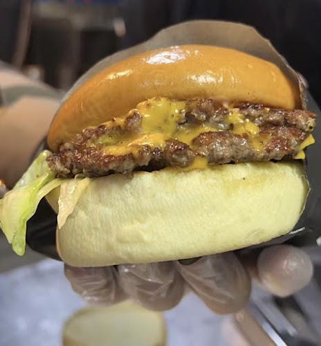 Opinii despre Double up دبل اب برجر (برجر اند فرايز) în جدة - الضيافة