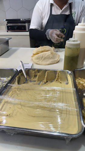 حمص وطعمية فرع جيم 16 - الضيافة