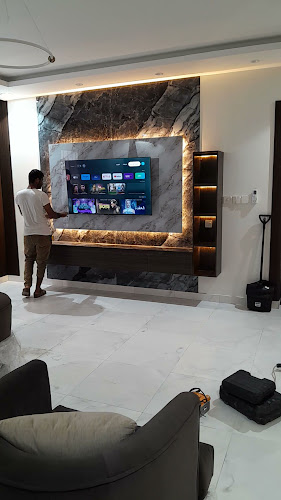 Opinii despre مطعم معجنات و شاورما الفران الشامي în الدمام - الضيافة