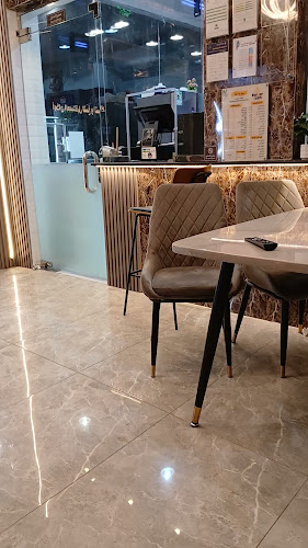 Opinii despre مطعم فريق البرجر Burger Team în المبرز - الضيافة