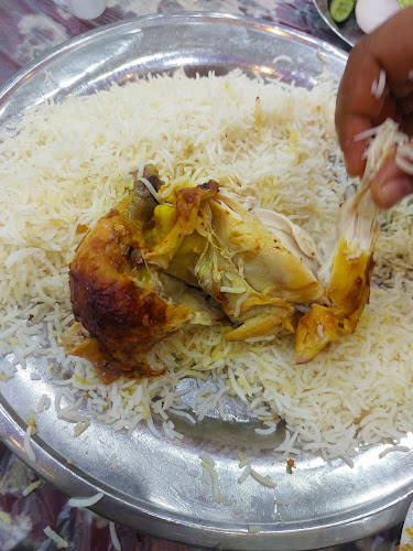 Opinii despre مطعم بركات البخاري în بريدة - الضيافة