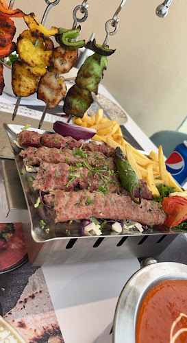 مطعم بهارات - الضيافة