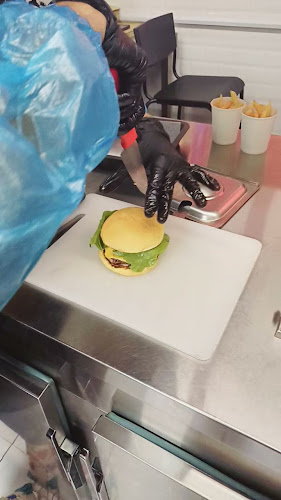 LATINUS BURGER. - الضيافة