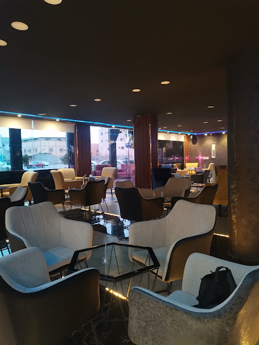 Diamond Rose Cafe 75