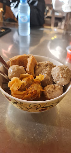 مطعمالسفينةالذهبيه