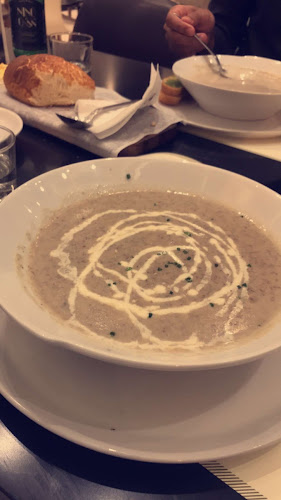 NINO, WASEEL CENTER, طريق الملك عبدالله الفرعي، الحمراء، الرياض 13216