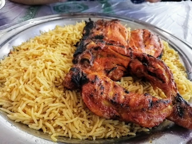 مطعم شباب عنك البخاري - الدمام