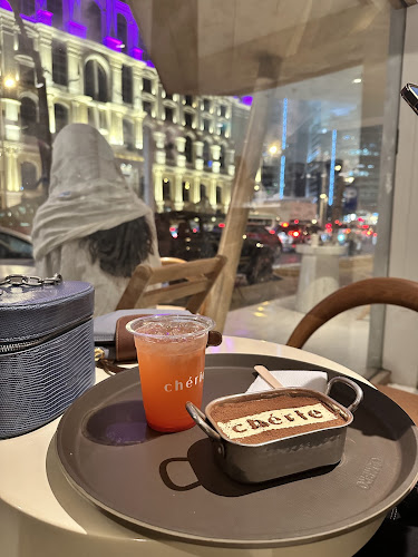 تشيريه كافيه - الضيافة