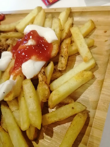 Comentarii opinii despre تشكن اند تشبز