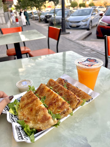 Comentarii opinii despre مطعم سطلانة للوجبات السريعه