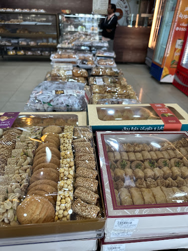 Comentarii opinii despre مخابز و حلويات حارة رحال