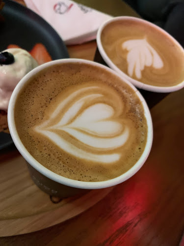 2049 Al Amir Sultan, AR Rawdah District, 6589, جدة 23431