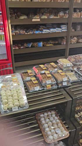 مخابز و حلويات حارة رحال