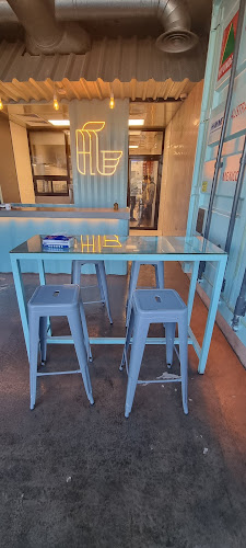 Opinii despre BANG Fried & Grill/ مطعم بانق în القطيف‎ - الضيافة