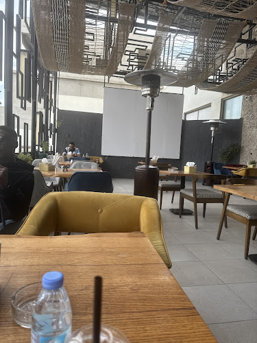 Comentarii opinii despre الرومانسية | الفيصلية