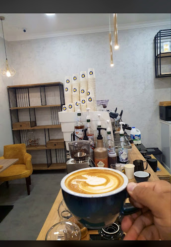 Opinii despre اوروبيا كافيه în الباحة - الضيافة