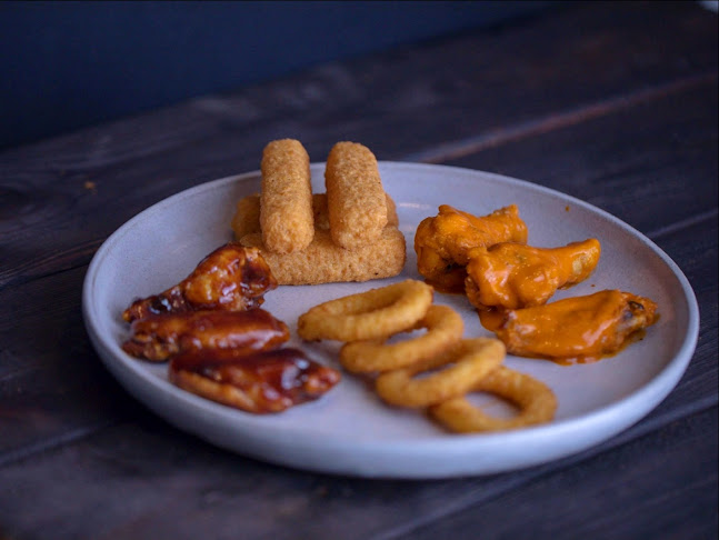 تشكن اند تشبز - الضيافة